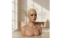 Matte Mannequin Head with Shoulders Sculpted Hairpiece Display Bust Stable Cabeza Para Peluca Con Hombros Natural for Jewelers