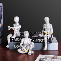 Nordic Resin Reading Figure Ornament for Home Study Decoration and Bookshelf Decor