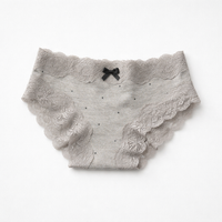 Women's Multipack Underwear with Gusset for Everyday Wear, Knickers with Vintage Lace Trim, Breathable Design