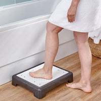 Anti-Slip Outdoor Step Stool with Coconut Mat, Stackable, PP Material