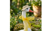 Goose Ornament with Hat Resin Garden Goose Statue Decorative Garden Statue for Gardeners, Homeowners, Yard, Patio, Flower Bed