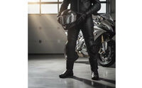 Carbon Fiber Complete Face Helmet | Aerodynamic, aerodynamically contoured, Carbon Fiber Helmet, for Street Riding