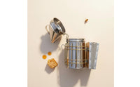 Heat Resistant Handle Stainless Steel Bee Smoker Safety Guard Beekeeping Smoker Easy to Use Smoke Can for Beekeepers