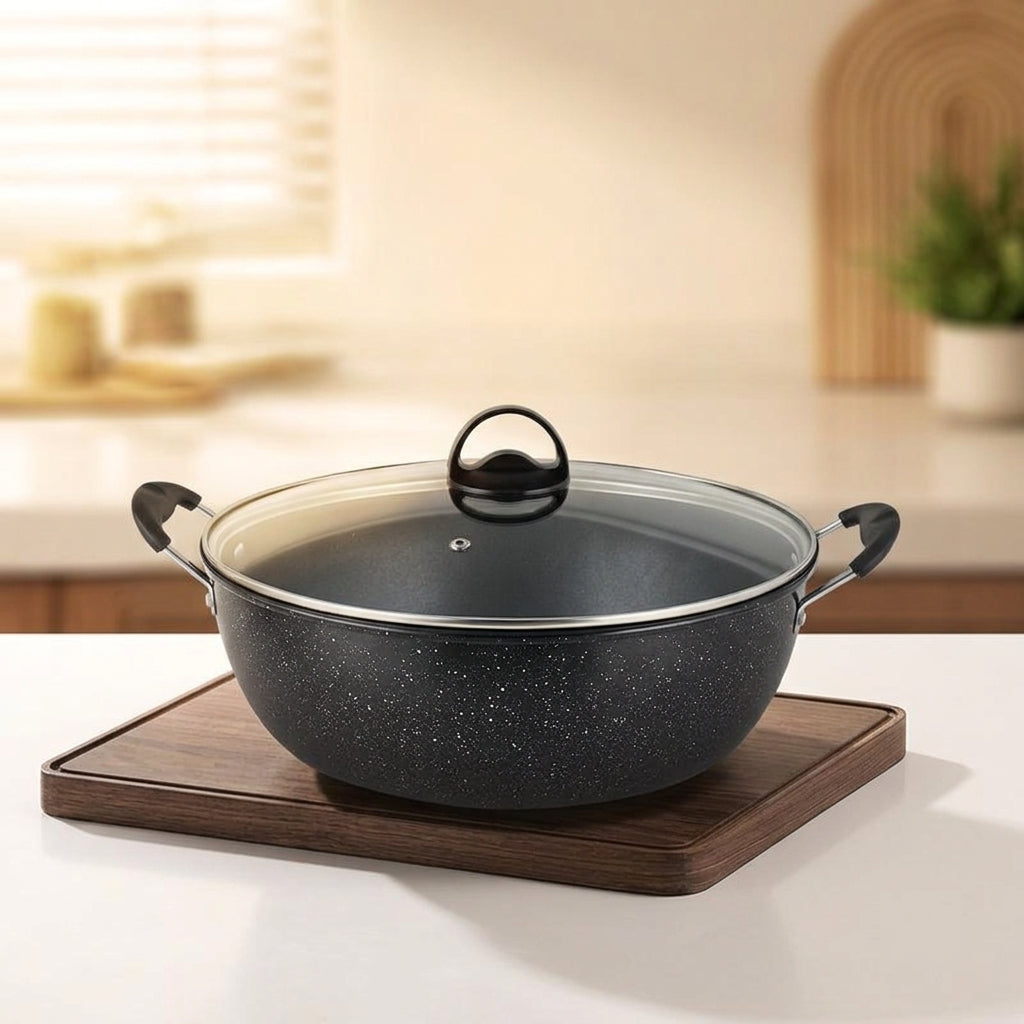 Induction Hob Cooking Pots in Iron Style, Fine Iron Noodle Pot for Korean Ramen, Large Soup Pot with Lid for Stew, Home Family Cookware