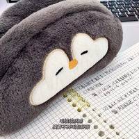 可爱毛绒企鹅水獭笔袋ins高中生文具盒高颜值化妆包大容量收纳袋