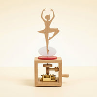 musical box with Open Compartment Manual Hand Crank musical box Nostalgic Decor for Desk