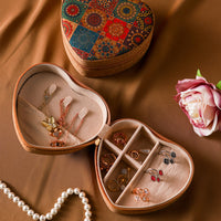 Soft Leather Jewelry Box with Heart Shape for Travel and Gifting