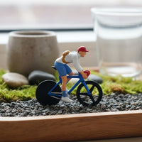 1:64 Scale Figures Micro Landscape Mini Cyclist Model Realistic Details