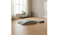 Padded Abdominal Support Cushion Angled-Shaped Sit-up Support Cushion Compact Abdominal Exercise Mat Ergonomic Design for Floor Workouts