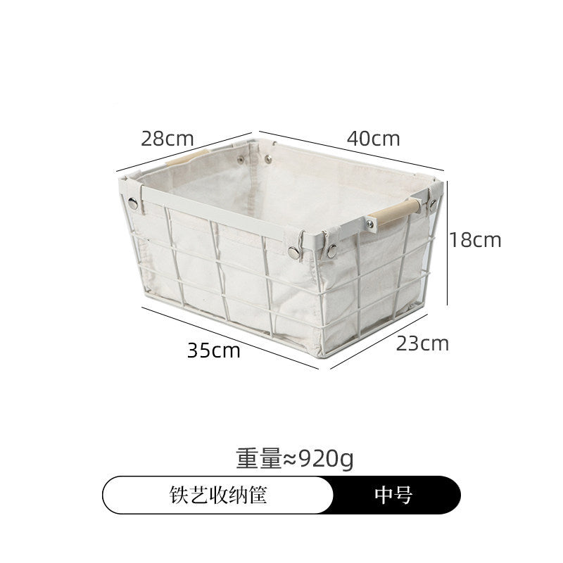 White / M