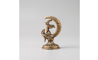Brass-Toned Witch with Cat Figurine Halloween Witch Figurine Miniature Shelf Decor Antique for Witchcraft Enthusiasts, Collectors, Desk, Bookshelf, Bedside Table