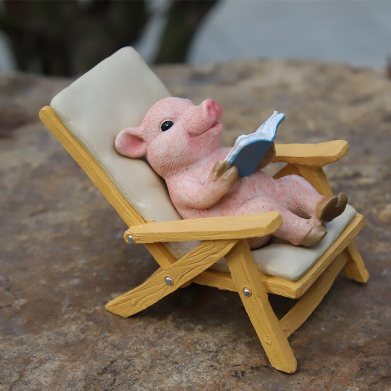 Recliner Study Pig