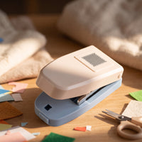 Paper Handheld Paper Punch Compact Handheld Paper Punch Easy-Topress-down Hole Punch for Crafters, Kids, Scrapbooking, Card Making, Classrooms