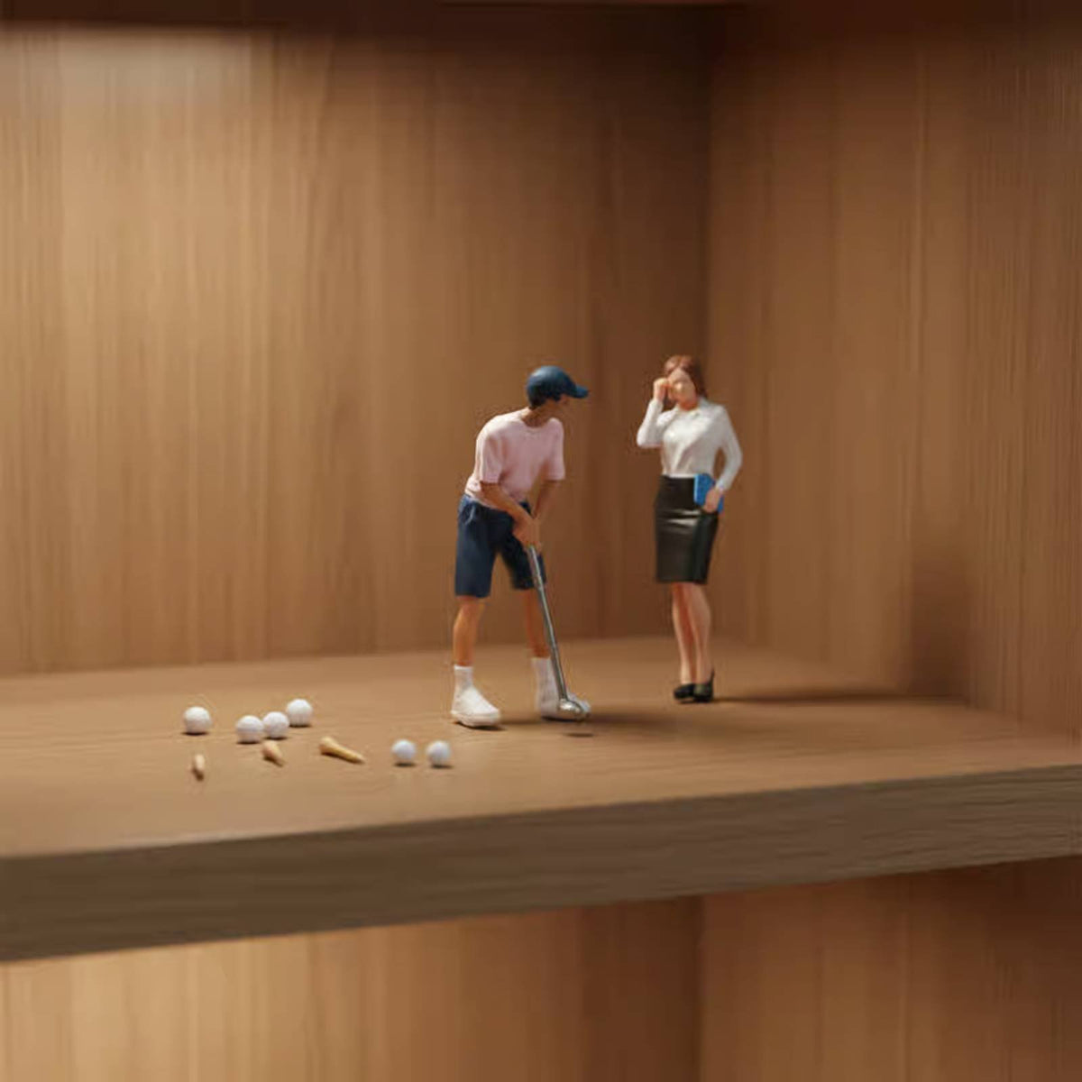 2 Pieces 1:64 Scale Golfer Figure Highly Detailed 1:64 Scale People Figures Sand Table People Models Realistic for Dioramas