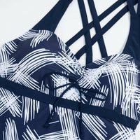 Women's Striped Print Swimsuit Design, Comfortable Swimming Costume for Water Sports, Padded with Skirt and Boyshorts