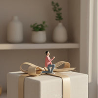 2 Pieces 1/64 Scale Proposal Figurine Realistic Features for Dioramas