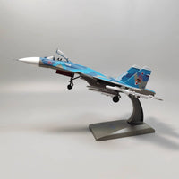 High-Fidelity Simulation 1:100 Scale Su-33 Fighter Jet Model Foldable Wings Russian Navy Su-33 Diecast Model Opening Canopy Carrier-Based Fighter Jet Model Rolling Wheels for Aviation Fans