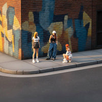 3 Pieces 1/64 Scale Figure Set Detailed Clothing Painted Figure Trio Set