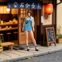 Dress Miniature Figurine Realistic Detail 1/64 Scale Female Figurine Detailed Resin Female Figure for Hobbyists