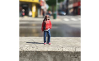 1/64 Scale Miniature Female Figurine Compact Standing Character Figure Highly Detailed Woman Figure Fine Workmanship for Desk Display