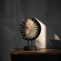 Sun Disk Sculpture Abstract Resin Sculpture with Base Retro Decor for Bookshelf