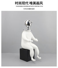 现代简约坐立小丑人物树脂摆件儿童房电视柜客厅玄关酒店家居饰品