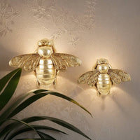Hanging Bee Sculpture Creative Design Resin Bee Wall Art Nature Inspired