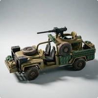 Reconnaissance Vehicle Model Roll Cage Vehicle Model Uncovered Cabin Display Base for Collectors