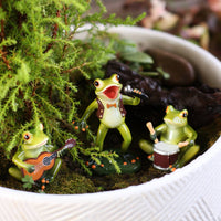 3 Pieces Frog Band Figurine Set Bright Colors Musical Frog Statues Detailed Craftsmanship Garden Decoration for Balcony