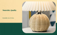 Dimmable pleated LED lamp, warm light