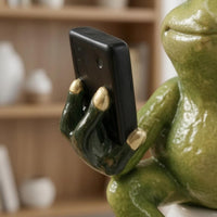 Frog on Toilet Figurine Smartphone Toilet Frog Figurine Gold-Tipped Table Ornament for Tabletop