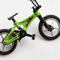 Blister Card Toy Set Realistic Model Finger Skateboard Toy Desk Decor