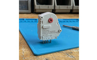 208-240V Refrigerator Defrost Timer 50/60Hz White Plastic Defrost Timer Red Knob Appliance Part