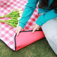 Picnic Blanket and Foldable Camping Mat for Outdoor Use, Waterproof Mat with PVC Layer, Gingham Check Picnic Mat, Lightweight Camping Blanket