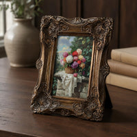 Ornate Resin Photo Frame Oxidation Resistant Decor Item for Living Room