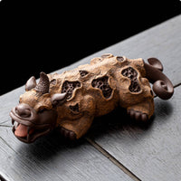 Tree Bark Texture Wealth Guardian Figurine Auspicious Creature for Desktop