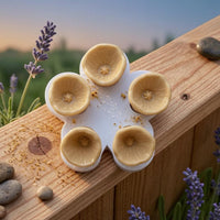 Flower Shaped Bee Feeder Easy to Fill Floral Bee Feeder Weather-Resistant