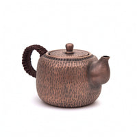 Tea Pot Pure Copper Hammered Finish Kettle with Compact Capacity and Distinctive Side Handle for Single-serving Brewing Suitable for Tea Lovers Tea Ceremony Office Home Decor