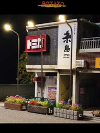 土豆模型1/64比例充电路灯可亮可移动模型车模场景配件桌面摆件