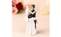 Bride and Groom Figurine Romantic Ornament Carved Decorations for Newlyweds, Bridal Shower