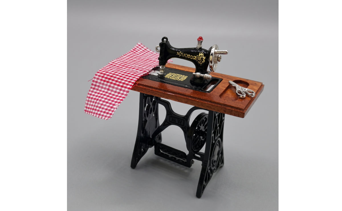 Dollhouse Stitching Apparatus with Accessories Realistic Miniature Stitching Apparatus Authentic