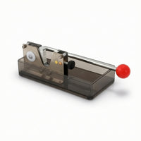 Manual Nut cracking with Lever Stable Tabletop Nut cracking with Tray Comfortable Nutcracker for Kitchen
