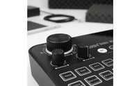 Digital Display Live Live Broadcasting Sound Card Noise Reduction Bluetooth Karaoke Mixer Multi-Band Equalizer Live Sound Card Single-Press Presets for Streamers, Beginners, Recording