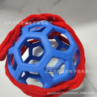 新品马厩悬挂干草喂食器 镂空耐拉伸TPR球喂马球Horse Treat Ball