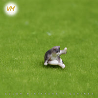 VM 1/64 Miniature Cat and Dog Model Resin Figurine
