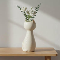 Feline-Shaped Flower Vase Cream Finish Feline Shaped Vase Artistic for Entryway