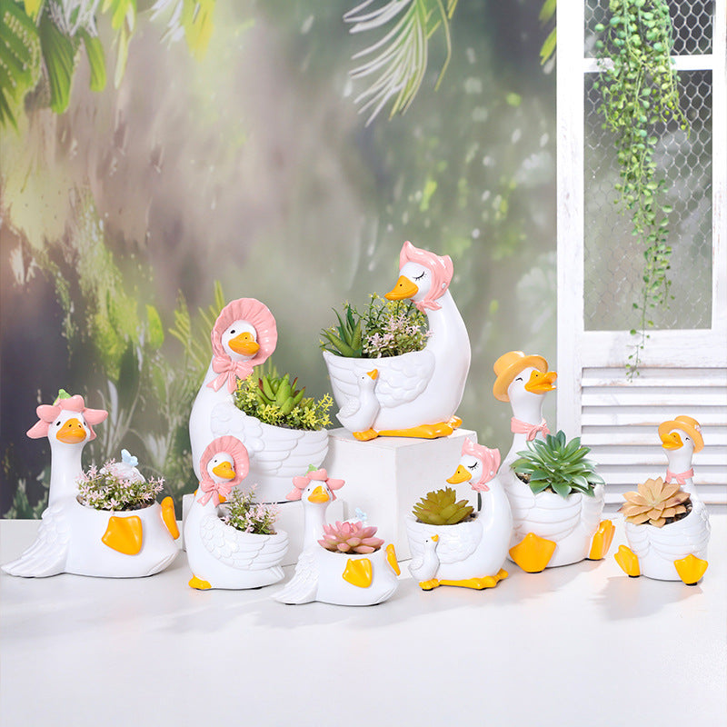 American Country Style Resin Goose Flower Pot for Garden