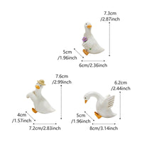 3 Pieces Cute Resin Duck Planter Hanger Whimsical Climbing Duck Figurine Easy to Place Gift Idea for Aquarium