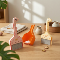 Kids Broom and Dustpan Set Lightweight Mini Hand Broom Dustpan Combo Parent-Child Interactive Young Child Cleaning Set