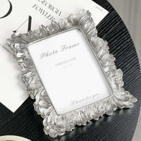 Resin Photo Frame with Leaf Design in Modern Minimalist Style